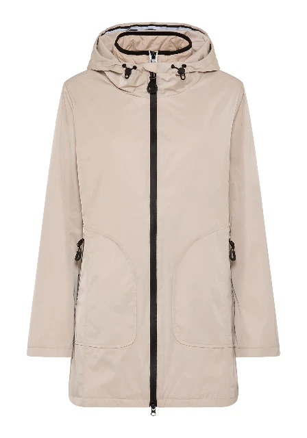 плащ с жилетом